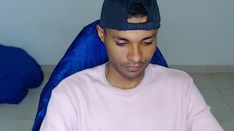 Max online show from 04-11-26, 05:17