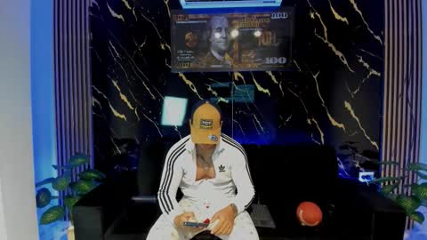 mr_maximo online show from 01-13-26, 03:56