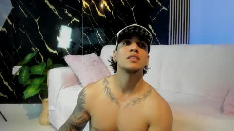 Snapshot of mr_maximo chatting on 04-28-26, 05:45 mr_maximo online show from 04-28-26, 05:45