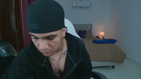Snapshot of mr_maximo chatting on 06-20-26, 02:14 mr_maximo online show from 06-20-26, 02:14