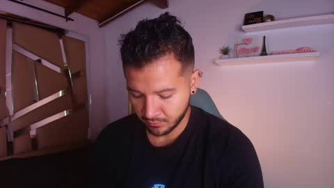 MIKEE online show from 09-09-25, 03:06