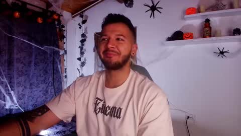 MIKEE online show from 10-17-25, 03:10