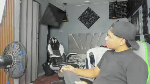 mr_mois online show from 05-26-26, 05:36
