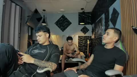 Snapshot of mr_mois chatting on 07-11-26, 06:38 mr_mois online show from 07-11-26, 06:38