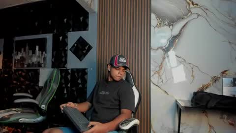 Snapshot of mr_mois chatting on 07-16-26, 06:08 mr_mois online show from 07-16-26, 06:08