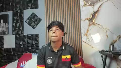 Snapshot of mr_mois chatting on 07-18-26, 06:45 mr_mois online show from 07-18-26, 06:45