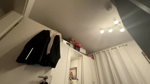 mr_niceguy100 online show from 09-28-25, 10:59