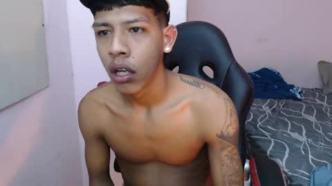 mr_stiven_ online show from 01-06-25, 05:30