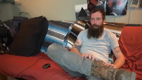 Snapshot of mr_valdor chatting on 12-18-24, 12:43 Valdor online show from 12-18-24, 12:43