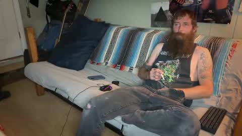 Snapshot of mr_valdor chatting on 10-04-25, 01:58 Valdor online show from 10-04-25, 01:58