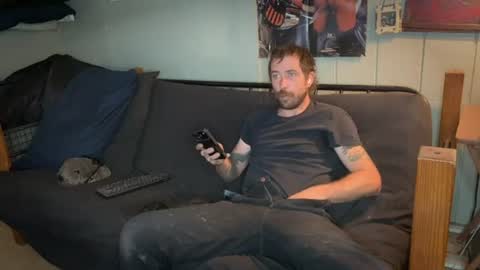 Snapshot of mr_valdor chatting on 06-16-26, 04:09 Valdor online show from 06-16-26, 04:09
