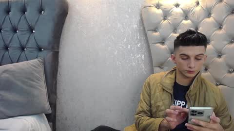 Snapshot of mr_williseo chatting on 12-08-24, 07:43 williseo online show from 12-08-24, 07:43