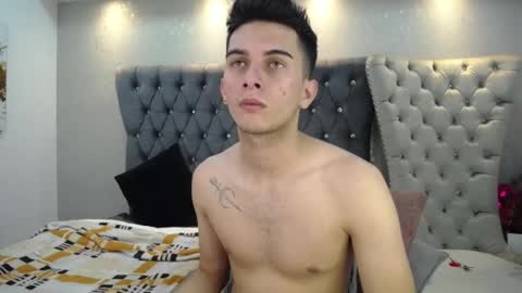 Snapshot of mr_williseo chatting on 02-27-25, 11:48 williseo online show from 02-27-25, 11:48