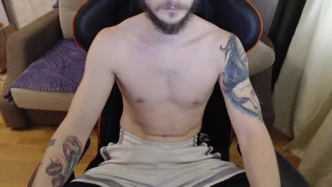 mrbeautifuleyes online show from 01-13-25, 08:37