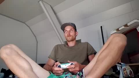 Snapshot of mrbigcock4206980 chatting on 05-30-26, 07:05 mrbigcock4206980 online show from 05-30-26, 07:05