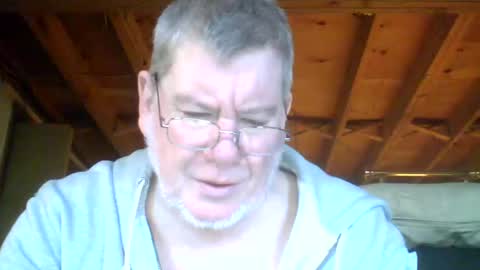 Snapshot of mrblade666 chatting on 12-13-24, 01:33 mrblade666 online show from 12-13-24, 01:33