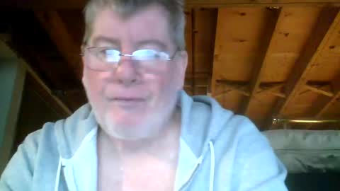 Snapshot of mrblade666 chatting on 01-11-25, 01:01 mrblade666 online show from 01-11-25, 01:01