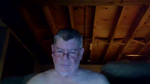 Snapshot of mrblade666 chatting on 09-13-25, 01:05 mrblade666 online show from 09-13-25, 01:05