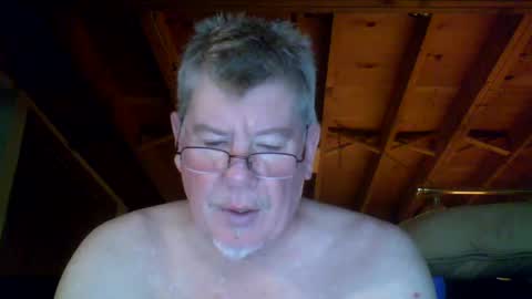 Snapshot of mrblade666 chatting on 10-05-25, 01:20 mrblade666 online show from 10-05-25, 01:20