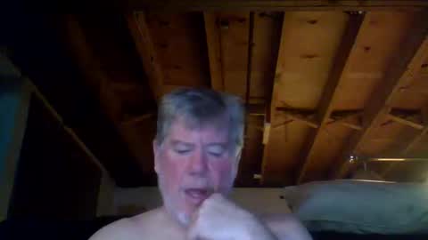 Snapshot of mrblade666 chatting on 11-13-25, 01:04 mrblade666 online show from 11-13-25, 01:04