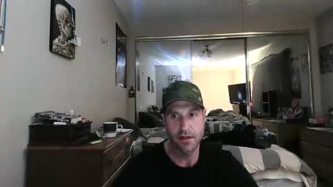 Snapshot of mrbones53 chatting on 11-16-25, 07:25 mrbones53 online show from 11-16-25, 07:25