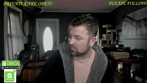 Snapshot of mrbrewscamfam chatting on 01-06-25, 02:58 MrBrew online show from 01-06-25, 02:58