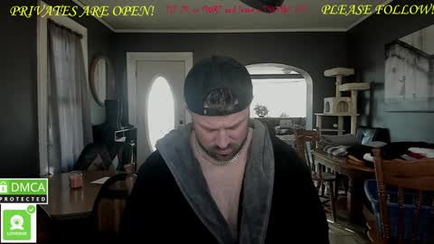 Snapshot of mrbrewscamfam chatting on 01-09-25, 04:28 MrBrew online show from 01-09-25, 04:28
