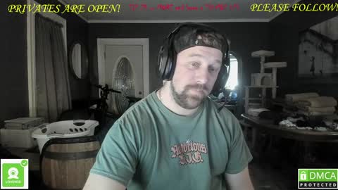 Snapshot of mrbrewscamfam chatting on 01-24-25, 02:18 MrBrew online show from 01-24-25, 02:18