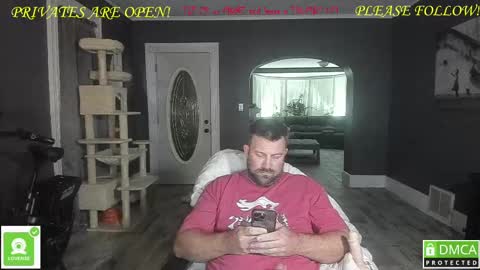 Snapshot of mrbrewscamfam chatting on 02-12-25, 02:14 MrBrew online show from 02-12-25, 02:14