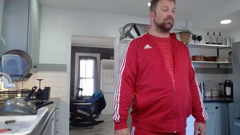 Snapshot of mrbrewscamfam chatting on 02-21-25, 02:06 MrBrew online show from 02-21-25, 02:06