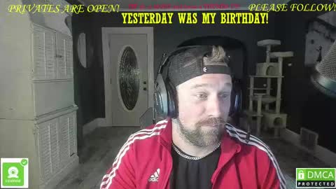 Snapshot of mrbrewscamfam chatting on 02-22-25, 12:27 MrBrew online show from 02-22-25, 12:27