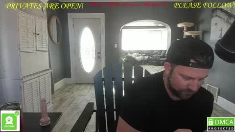 Snapshot of mrbrewscamfam chatting on 02-25-25, 03:05 MrBrew online show from 02-25-25, 03:05