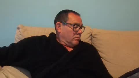 Snapshot of mrcaruso chatting on 04-22-26, 05:21 Mrcaruso online show from 04-22-26, 05:21