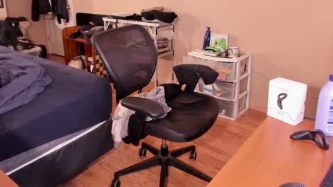 Chuck Daily online show from 02-17-25, 08:41