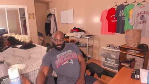 Chuck Daily online show from 10-06-25, 02:31