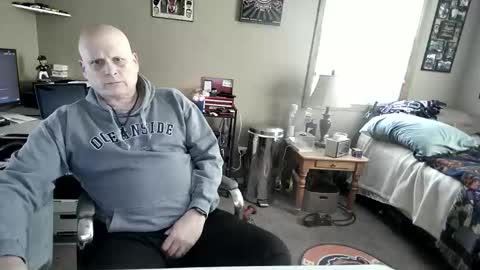 Snapshot of mrclean_55 chatting on 11-10-25, 08:30 MrClean55 online show from 11-10-25, 08:30