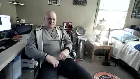 Snapshot of mrclean_55 chatting on 11-14-25, 05:44 MrClean55 online show from 11-14-25, 05:44