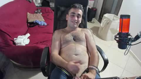 Snapshot of mrclean_97 chatting on 09-28-25, 01:00 GoodBoy online show from 09-28-25, 01:00