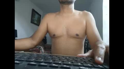 Snapshot of mrdongato01 chatting on 01-10-25, 02:57 Gato online show from 01-10-25, 02:57