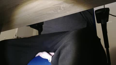 MrJohnsen1975 online show from 12-08-24, 03:24