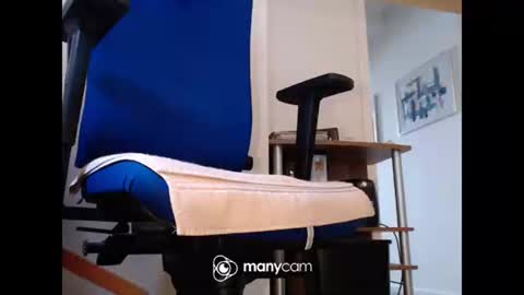 MrJohnsen1975 online show from 02-04-26, 01:28