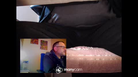 Snapshot of mrduplo1975 chatting on 06-16-26, 06:54 MrJohnsen1975 online show from 06-16-26, 06:54