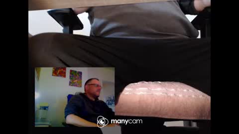 Snapshot of mrduplo1975 chatting on 06-17-26, 02:29 MrJohnsen1975 online show from 06-17-26, 02:29