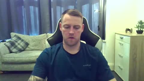 mrengland86566 online show from 03-11-26, 03:18