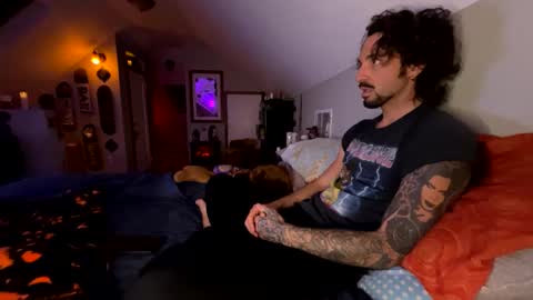 Snapshot of mrfanceypants chatting on 10-05-25, 02:43 mrfanceypants online show from 10-05-25, 02:43