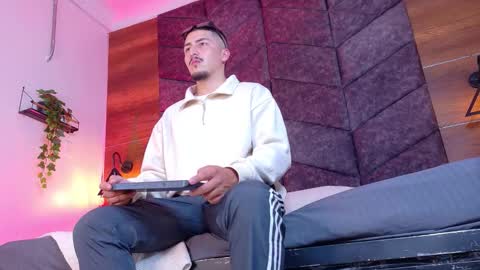 Mr Fox online show from 02-02-26, 07:34