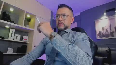 MrFrank. online show from 12-15-25, 01:48