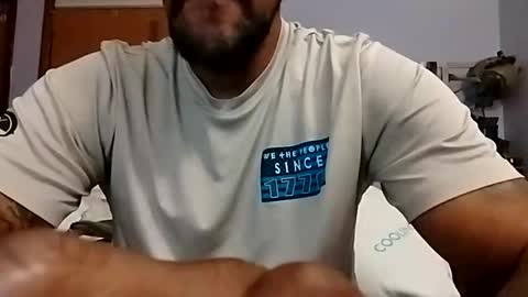 Snapshot of mrfuckyourite chatting on 10-12-25, 03:44 mrfuckyourite online show from 10-12-25, 03:44