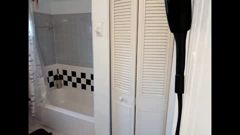 Snapshot of mrgoodbarr23 chatting on 11-05-25, 07:58 FRESH MEAT TELL ME WHAT YOU WANNA SEE online show from 11-05-25, 07:58