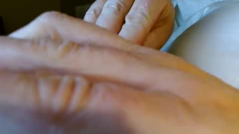 Snapshot of mrhardlove16 chatting on 11-30-25, 04:27 mrhardlove16 online show from 11-30-25, 04:27